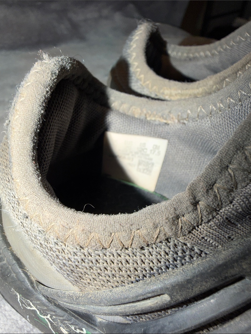 Puma Kids Black Athletic Sneakers with Subtle Gray Accents - Picture 4 of 6